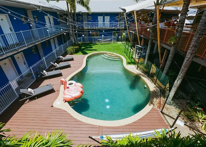 Mad Monkey Jungle Hostel Cairns